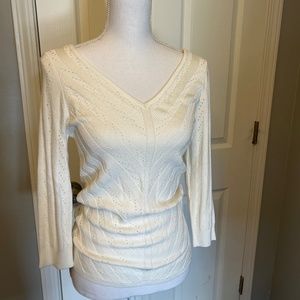 White House, Black market ladies sweater size small